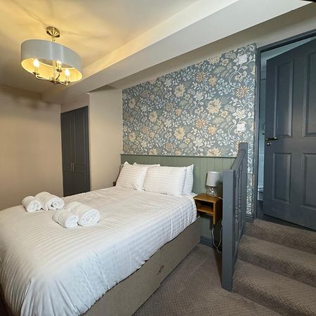 The Cross Scythes Hotel Sheffield Eksteriør billede